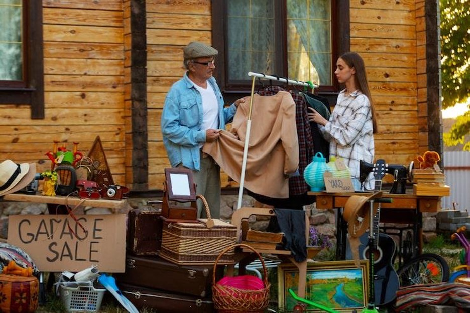 How to Get the Best Deals at Flea Markets